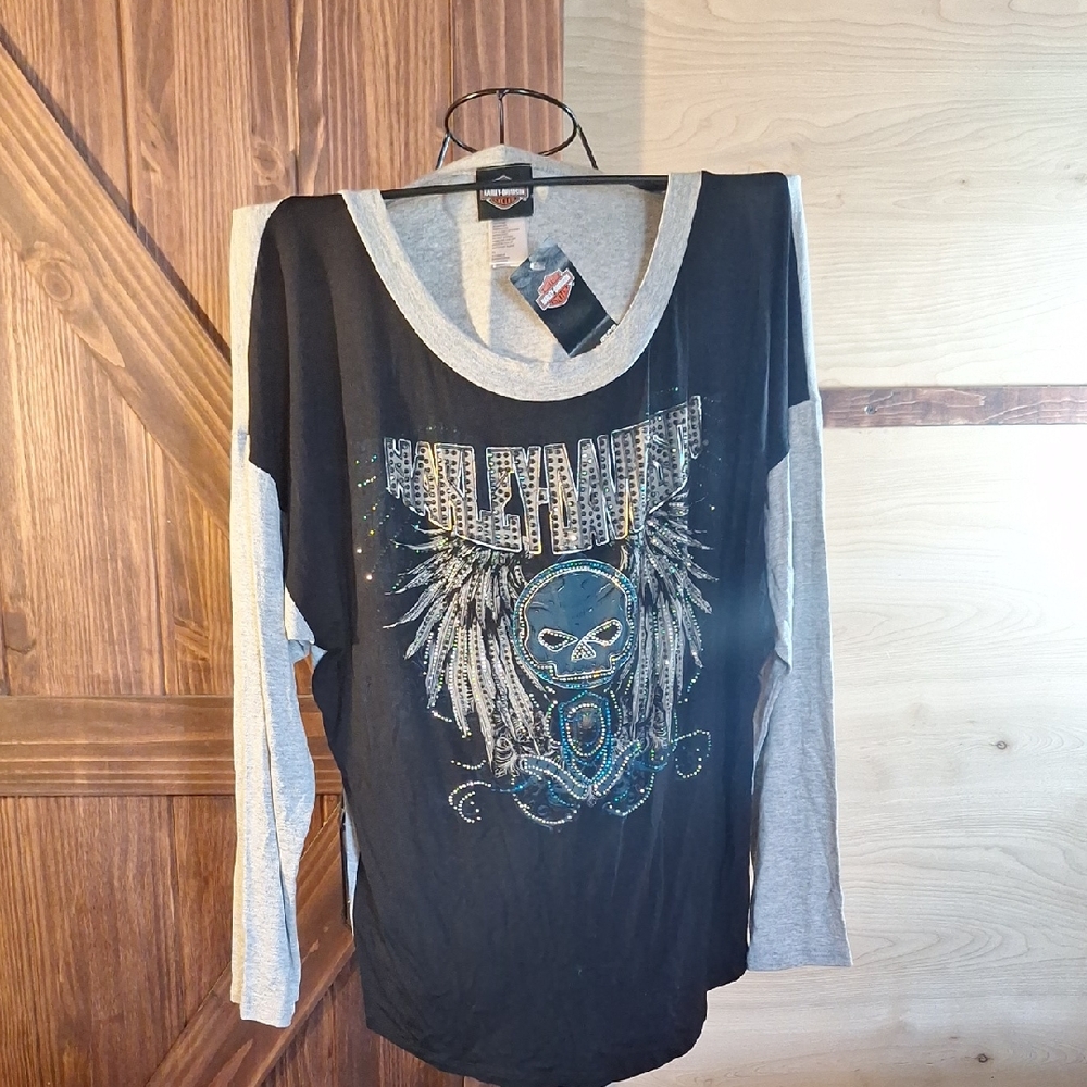 NWT Harley-Davidson Black & Gray Skull Feather Raglan Tee